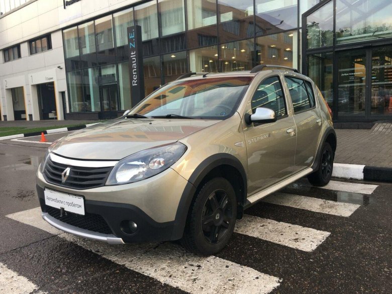 Рено степвей 2011