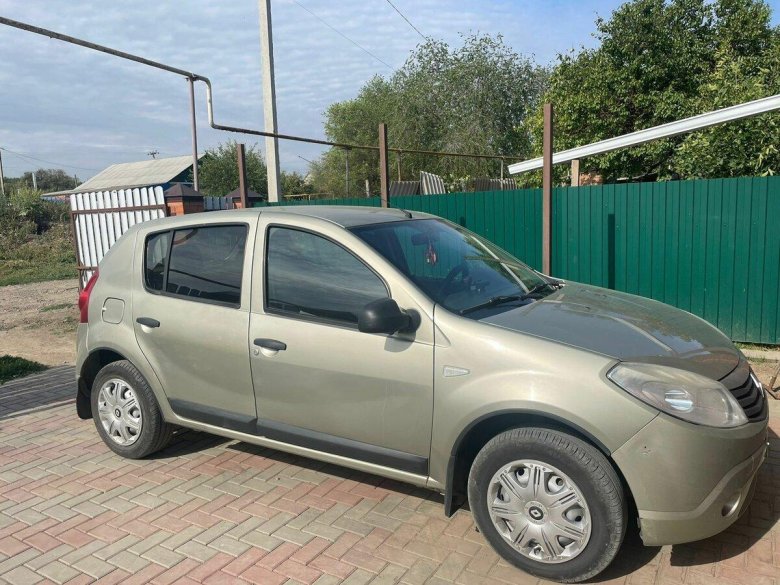 Рено сандеро 2011 бежевый