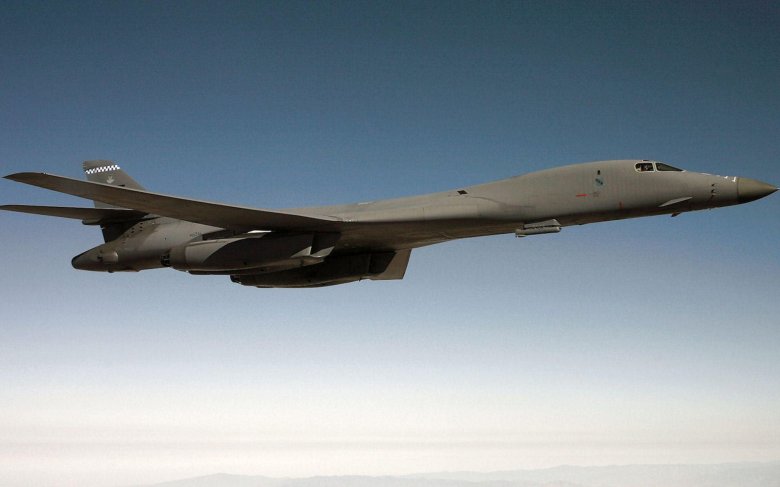 Американский стратегический бомбардировщик