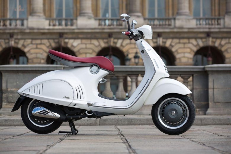 Итальянский скутер vespa