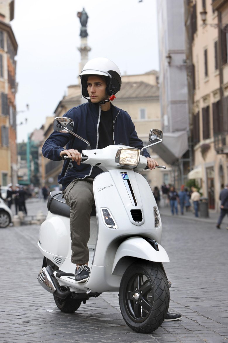 Итальянский скутер vespa