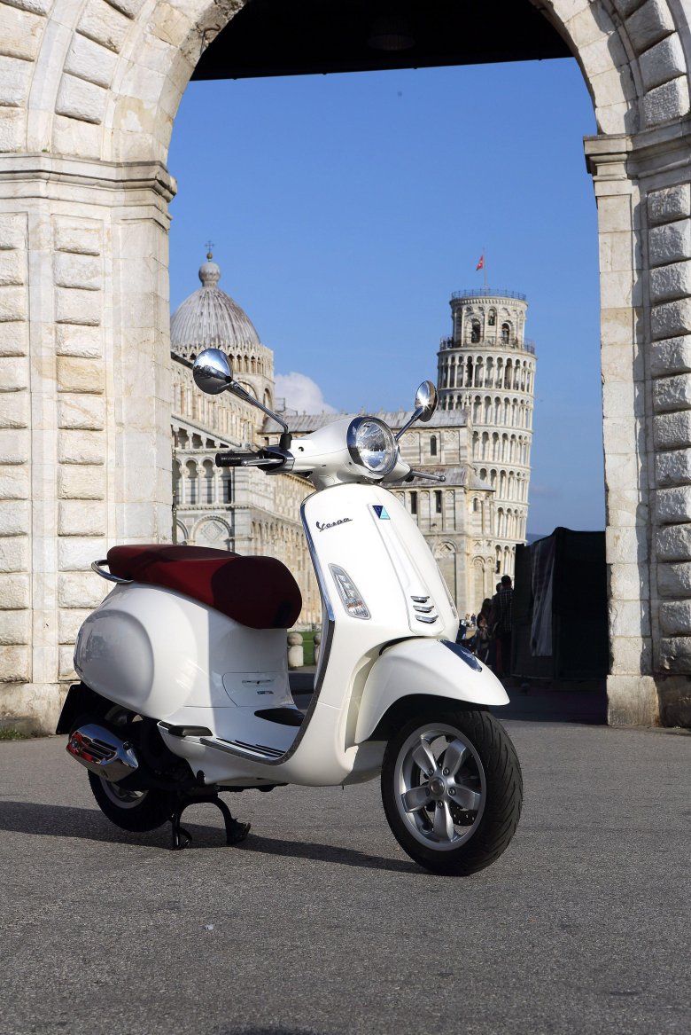 Скутер vespa primavera