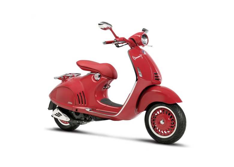 Vespa armani 946
