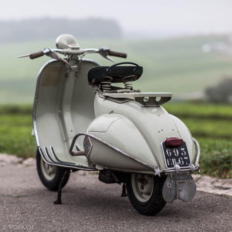 Мотороллер веспа