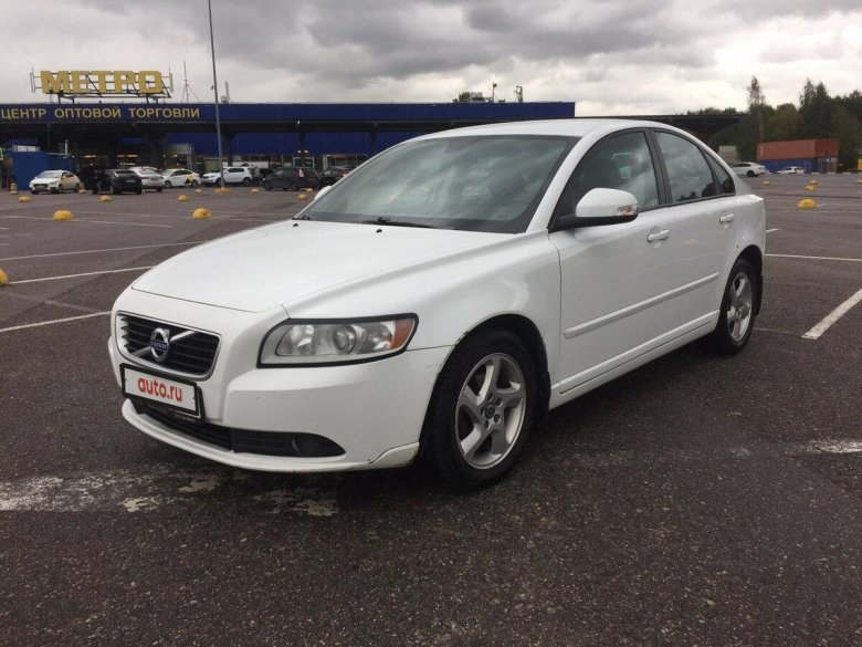 Volvo s40 2012 белая