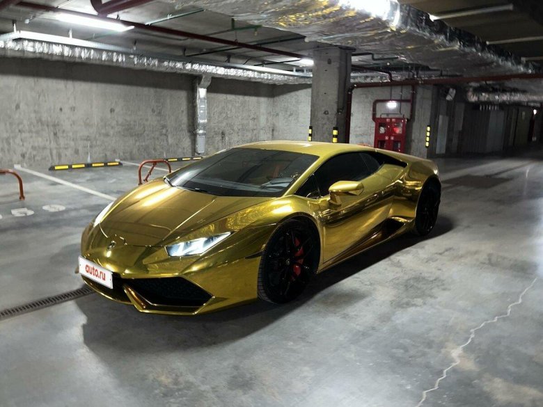 Золотой Ламборджини