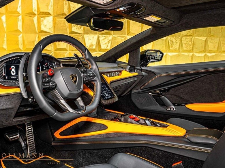 Ламборгини ревуэлто