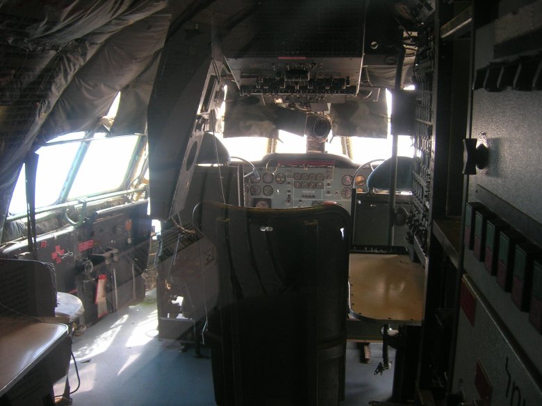 Boeing 377 кабина