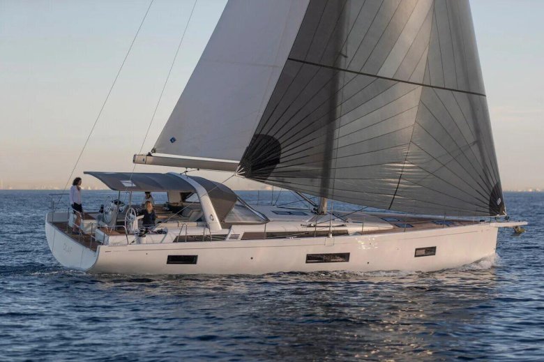 Парусная яхта Океанис