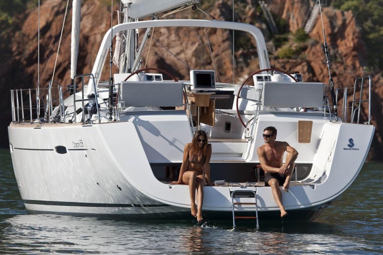 Яхта Beneteau oceanis 58