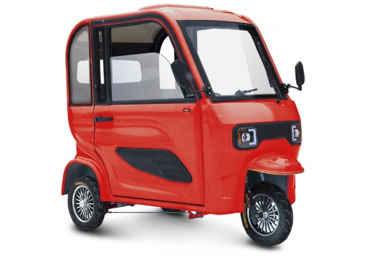 Электротрицикл с кабиной