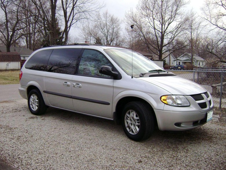 Dodge Caravan 2002 2.4