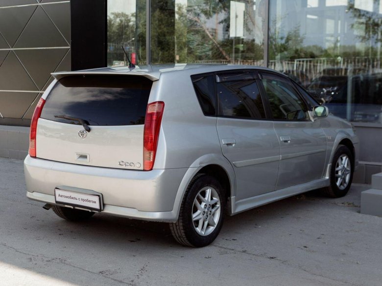 Тойота опа 2000