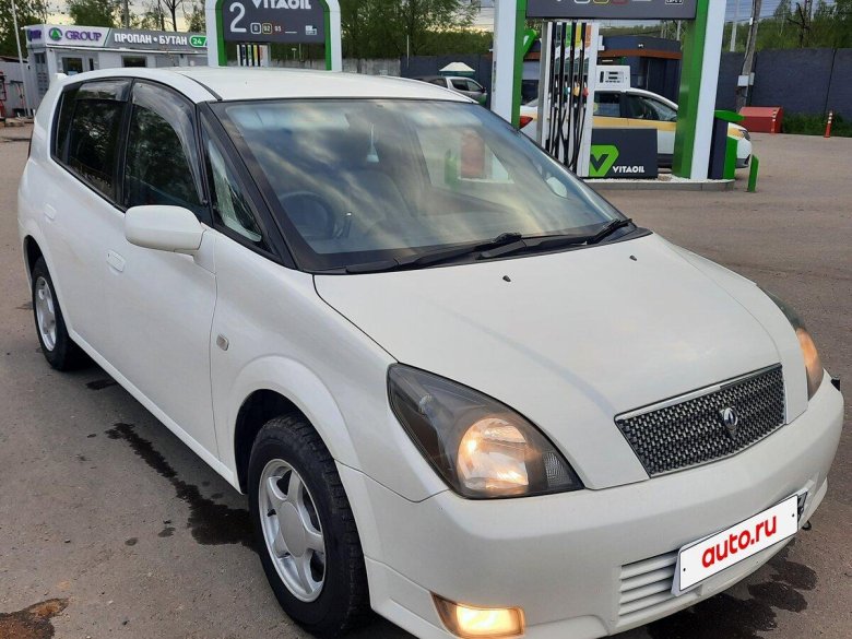 Тойота опа 2001