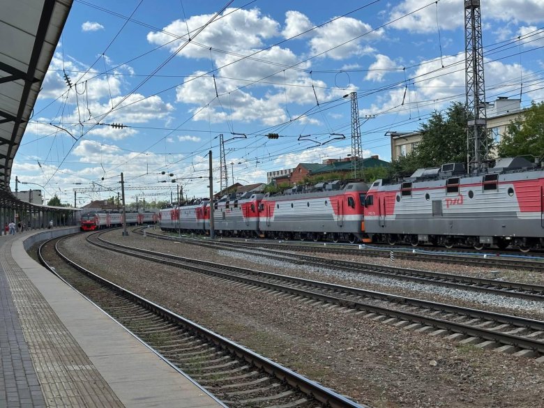 Поезд казань