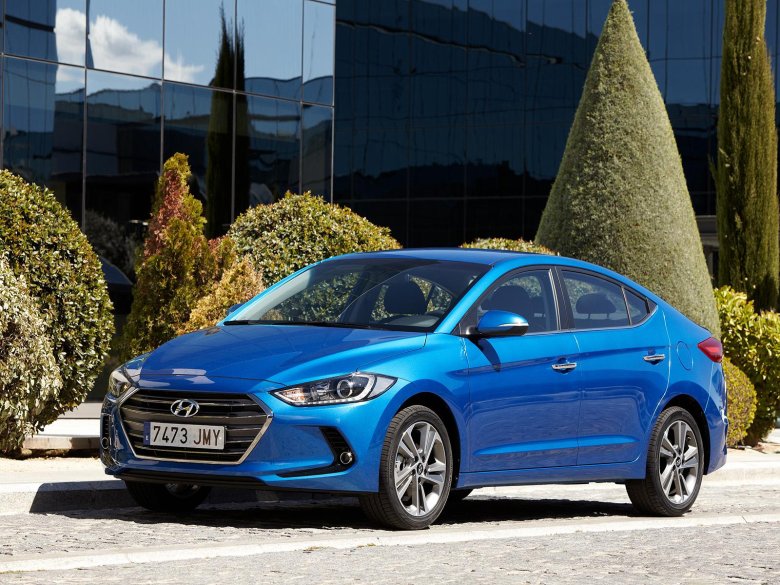 Hyundai elantra 6