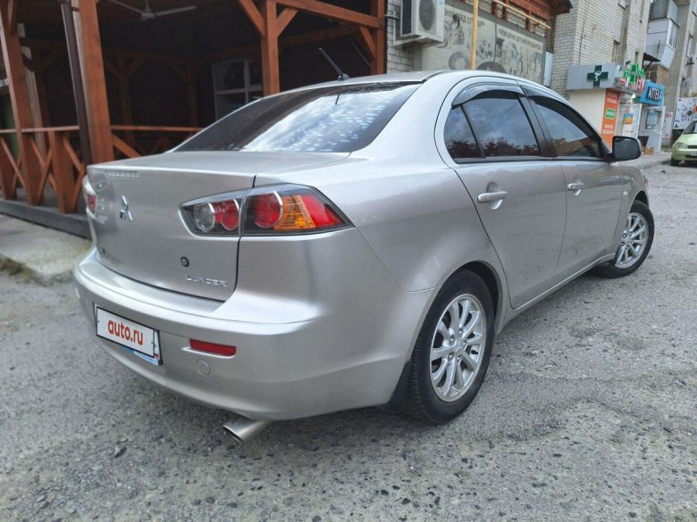 Митсубиси лансер x