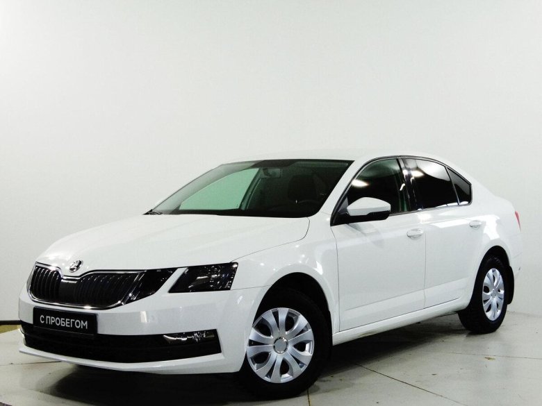 Шкода октавия 2017 белая