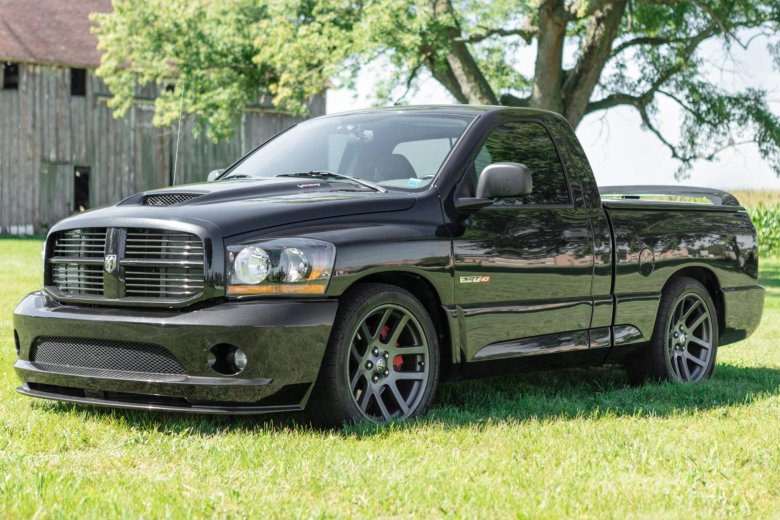 Dodge ram srt 10 2006
