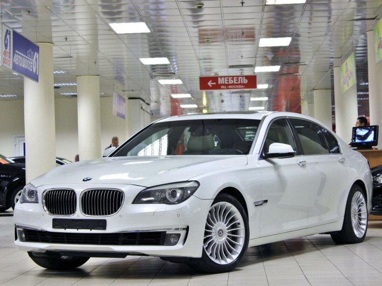 BMW 740 2010