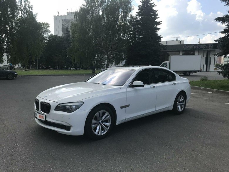 Бмв 7 серии 2012