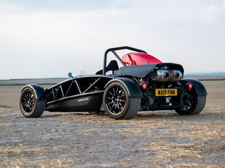 Ariel atom 4