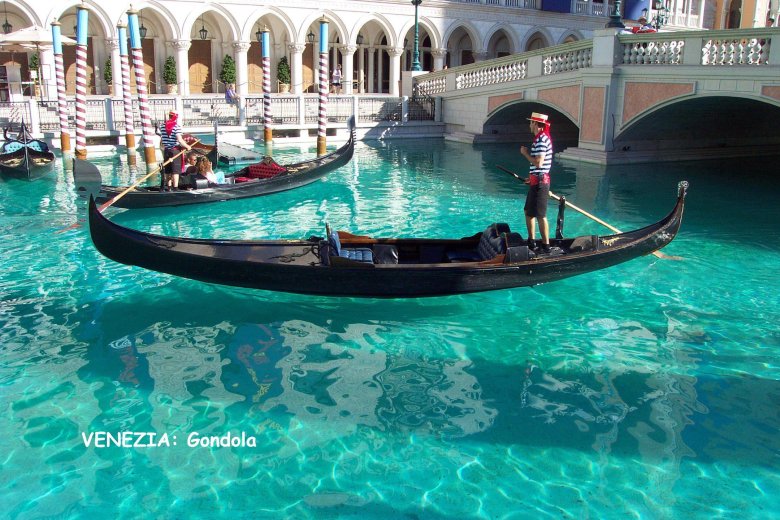Италия венеция гондолы