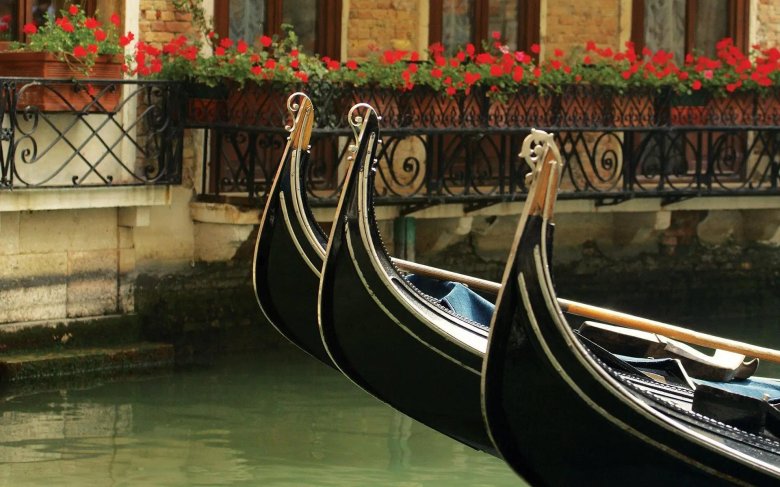 Венеция гондолы и гондольеры