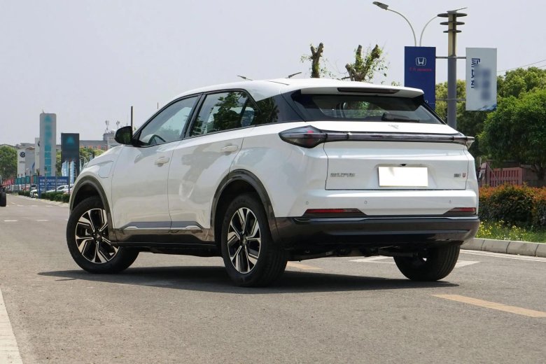 Новые китайские кроссоверы