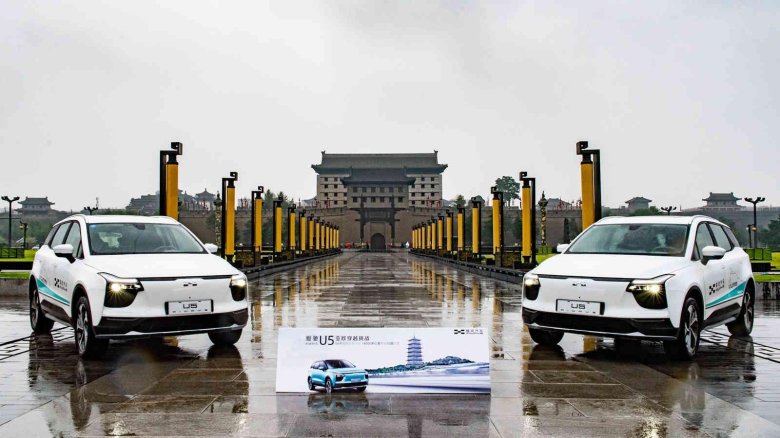 Китайская электромобиль