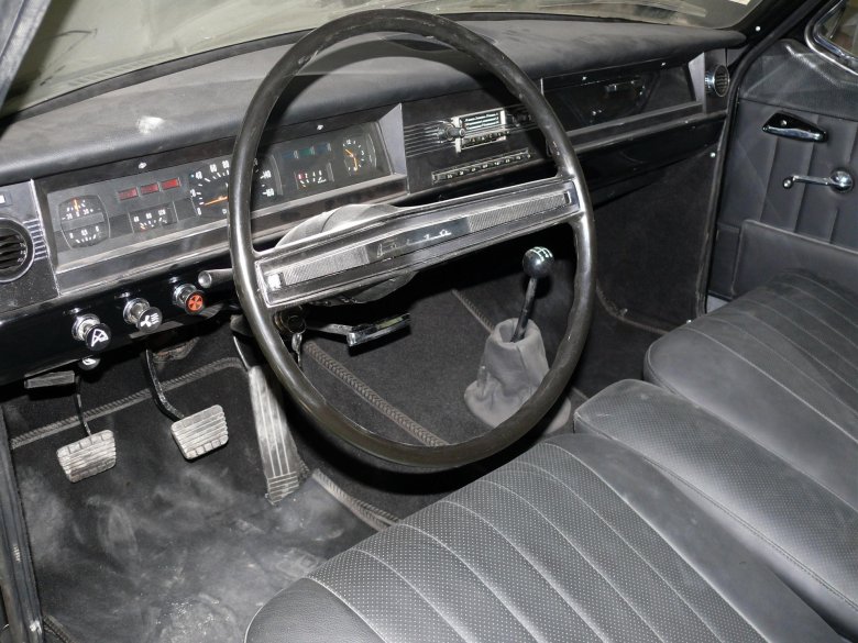 Волга газ 2410 салон