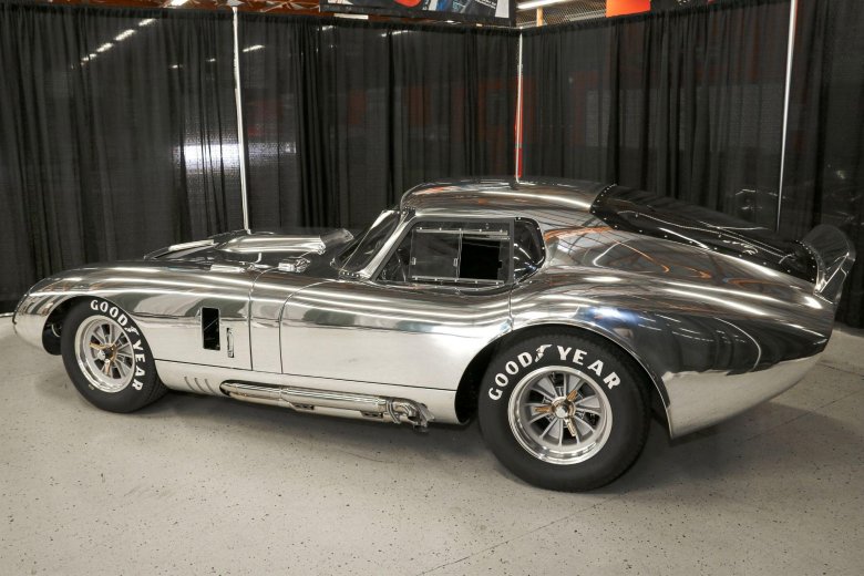 Shelby 427 cobra daytona