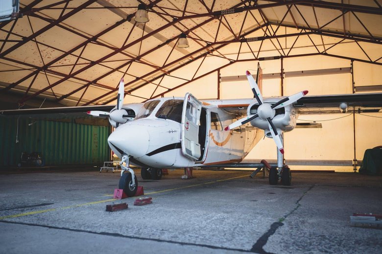 Узга самолет лмс-901 \ байкал