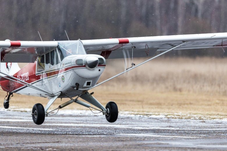 Aviat a-1c-180 husky