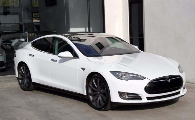 Тесла model s