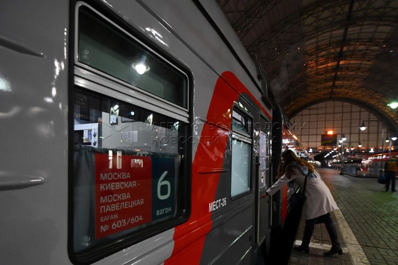 Павелецкий вокзал поезда