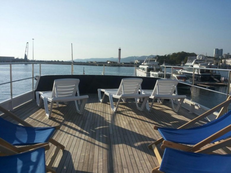 Яхта касатка саратов