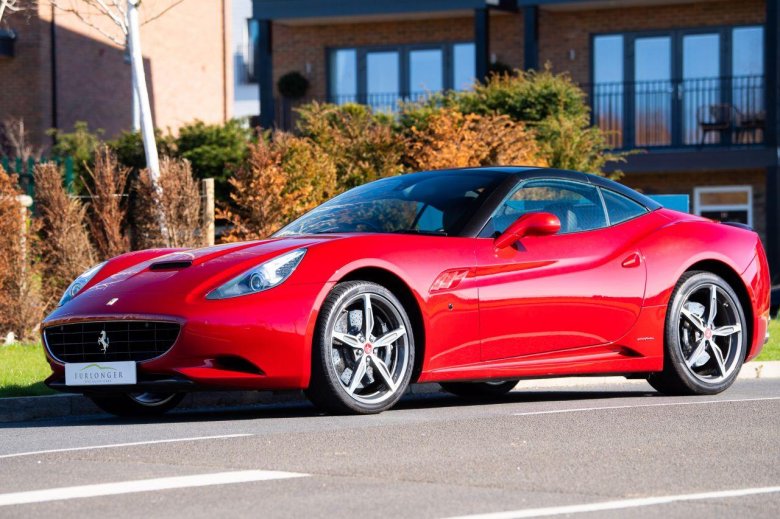 Феррари калифорния 2011