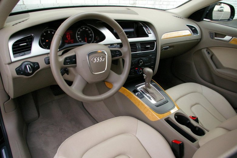 Audi a4 2009 салон