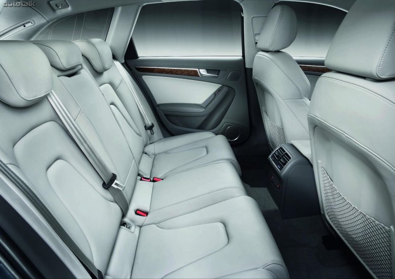 Ауди а4 салон сзади