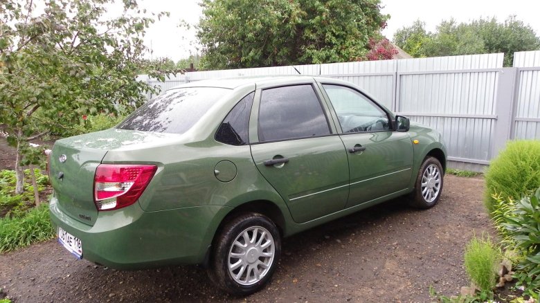 Лада гранта зеленая