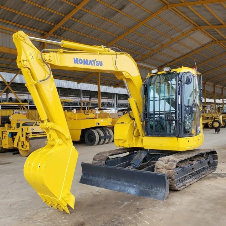 Экскаватор коматсу