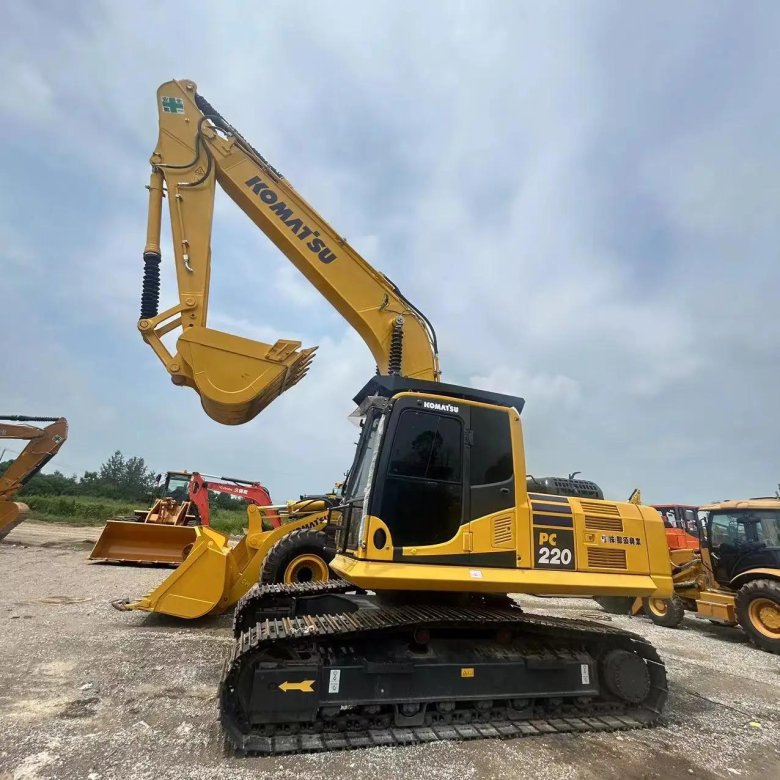 Komatsu pc 220