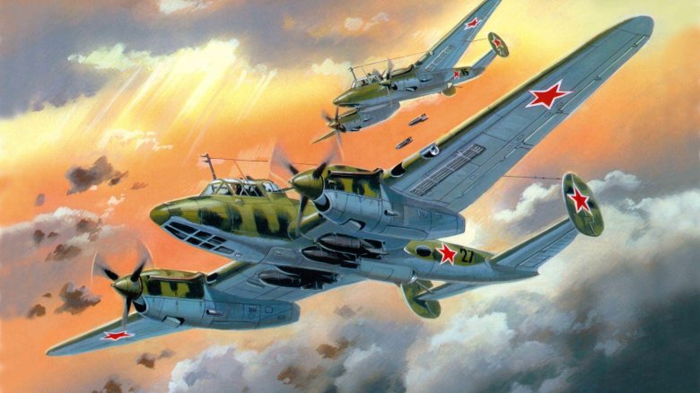 Пикирующий бомбардировщик пе 2