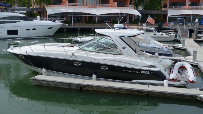 Катер монтерей 295