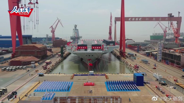 Новый китайский авианосец фуцзянь