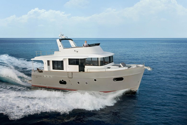 Яхта swift trawler 50