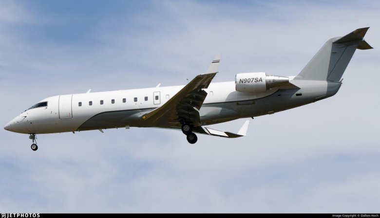 Mitsubishi crj-200er