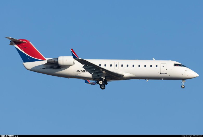 Canadair crj 200 самолет