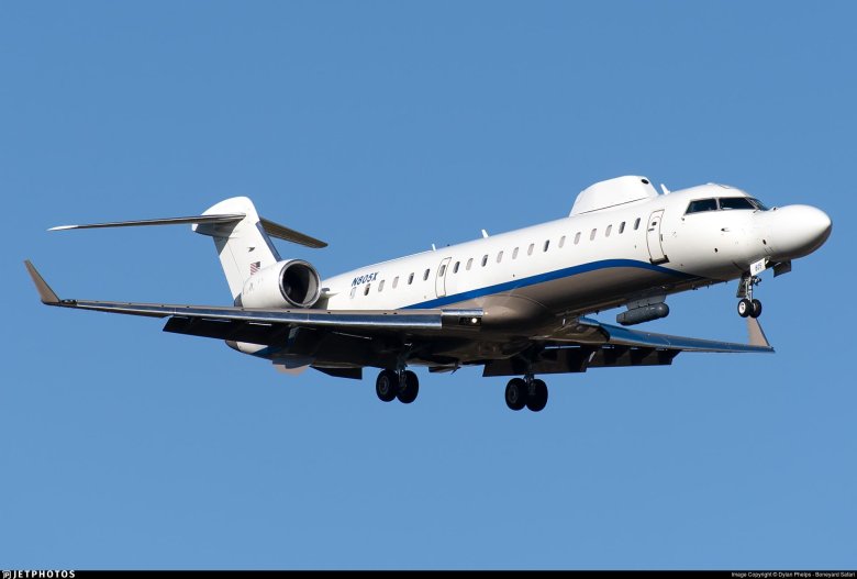 Bombardier crj200 самолет